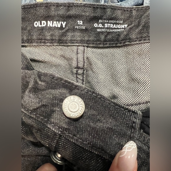 Old Navy Extra High Rise OG Straight Denim Jeans - Picture 2 of 6